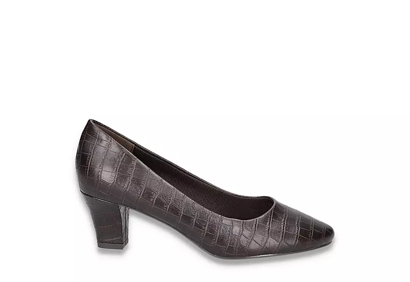 Easy Street Womens Ballari Pump - Brown 2 Easy Street Womens Ballari Pump - Brown - Image 2